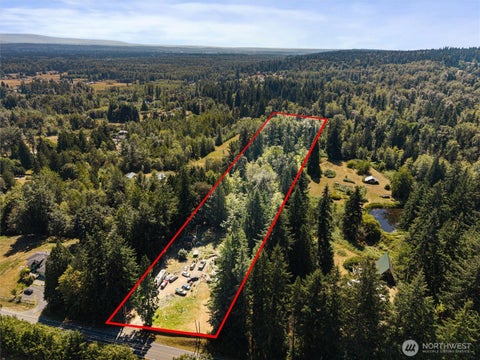 Photo of 908 140th Street NE, Marysville, WA 98271 (MLS # 2571842)