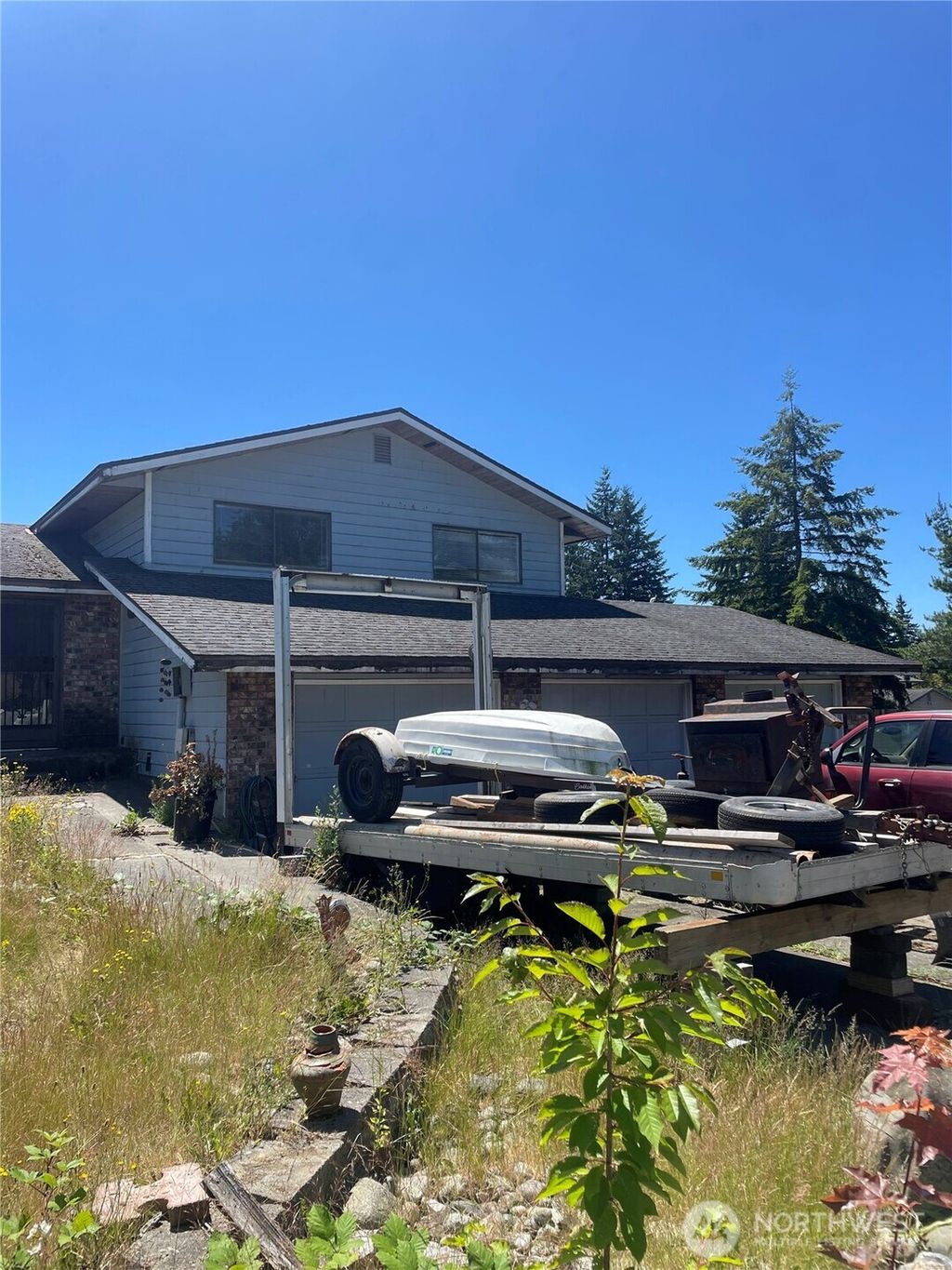 Photo of 2106 105th Street SE, Everett, WA 98208 (MLS # 2408756)
