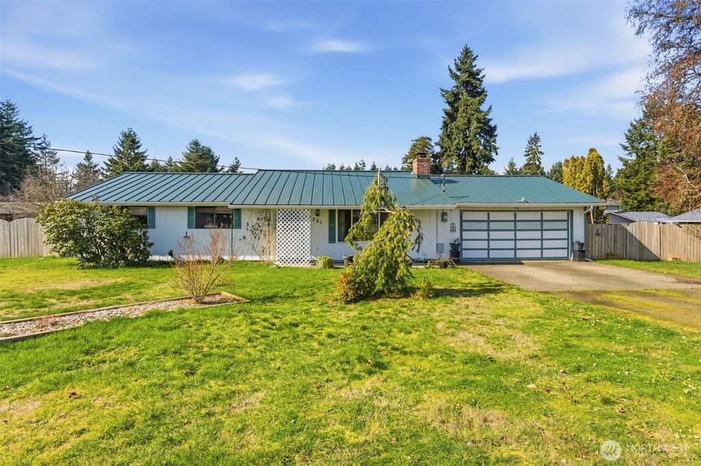 Photo of 18731 Nutmeg Street SW, Rochester, WA 98579 (MLS # 2489544)