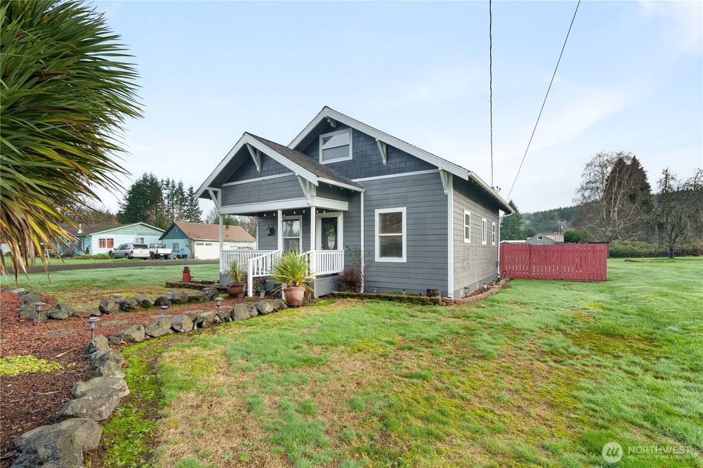 Photo of 755 Willapa Second Street, Raymond, WA 98577 (MLS # 2460155)