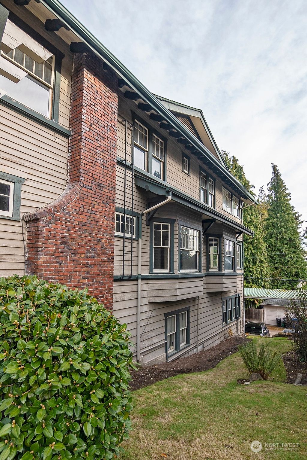 Photo of 5208 18th Avenue NE, Seattle, WA 98105 (MLS # 2024174)