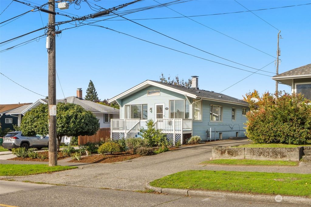 Photo of 4514 SW Graham Street, Seattle, WA 98136 (MLS # 2171959)