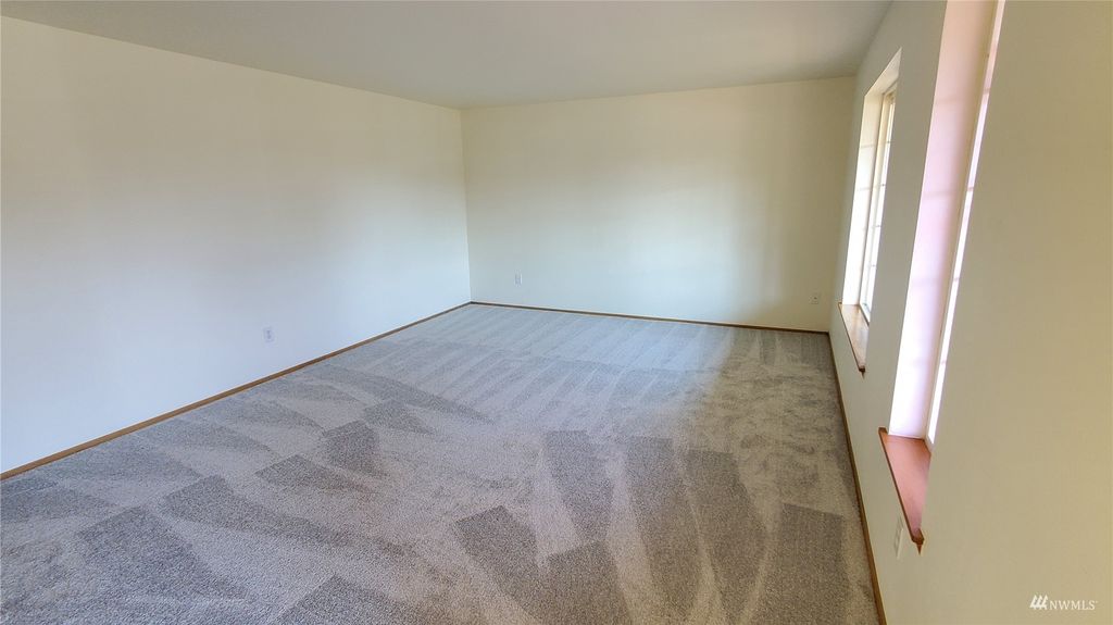 Photo of 3007 15th Street, Everett, WA 98201 (MLS # 1991405)