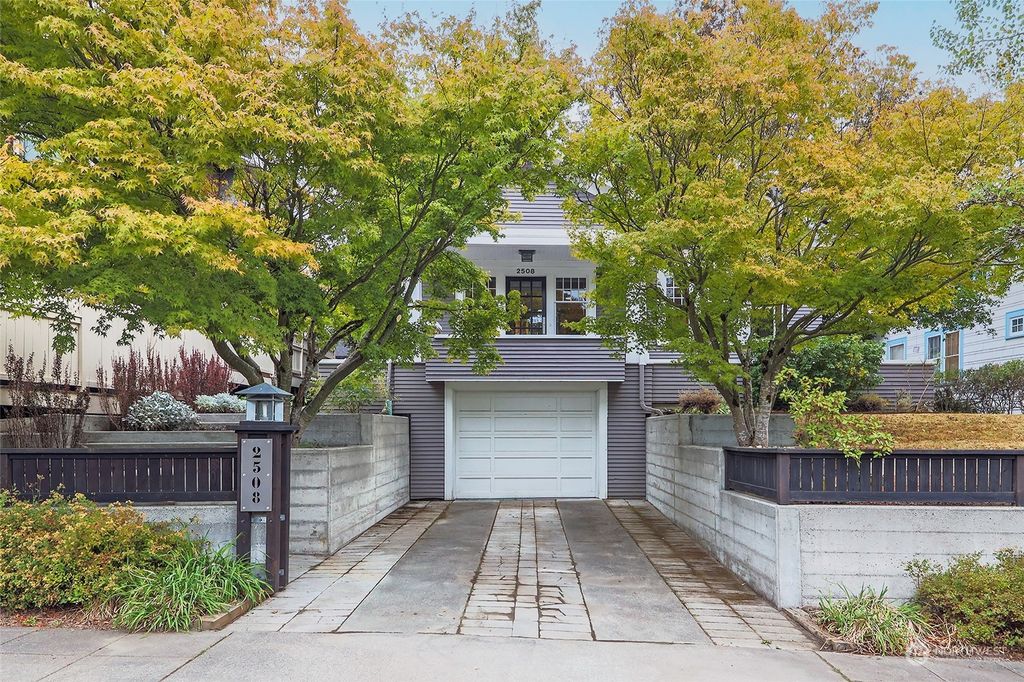 Photo of 2508 31ST Avenue S, Seattle, WA 98144 (MLS # 2000243)