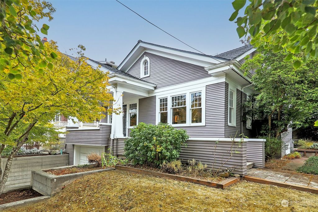 Photo of 2508 31ST Avenue S, Seattle, WA 98144 (MLS # 2000243)