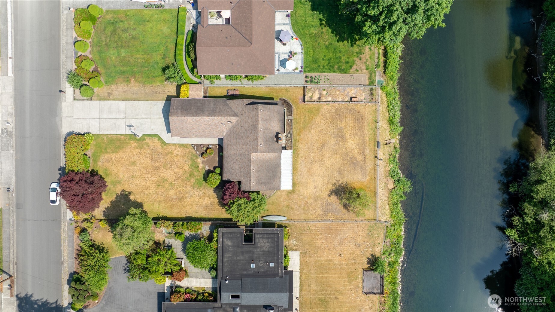 22 Riverview Drive NE