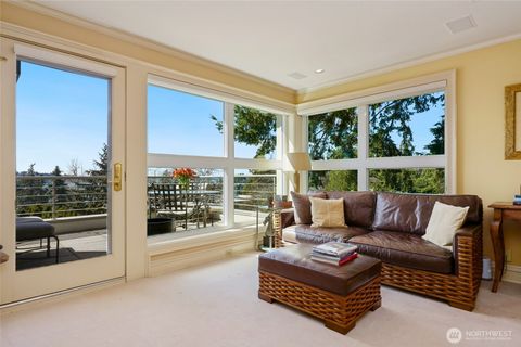 Photo of 101 99th Avenue NE #301, Bellevue, WA 98004 (MLS # 2501374)