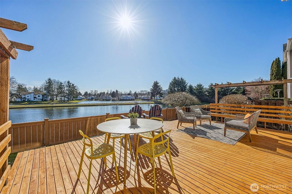 Photo of 5621 S 234th Street, Kent, WA 98032 (MLS # 2335919)