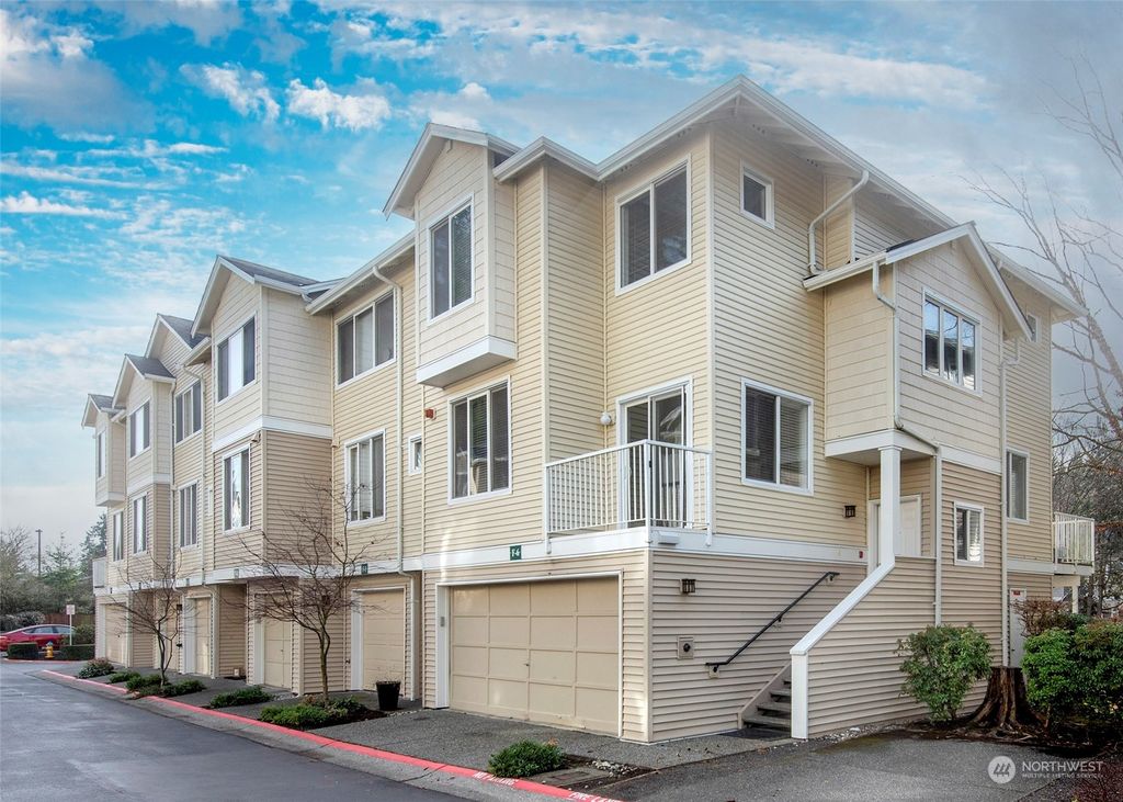 Photo of 13400 Dumas Road #F6, Mill Creek, WA 98012 (MLS # 2186642)