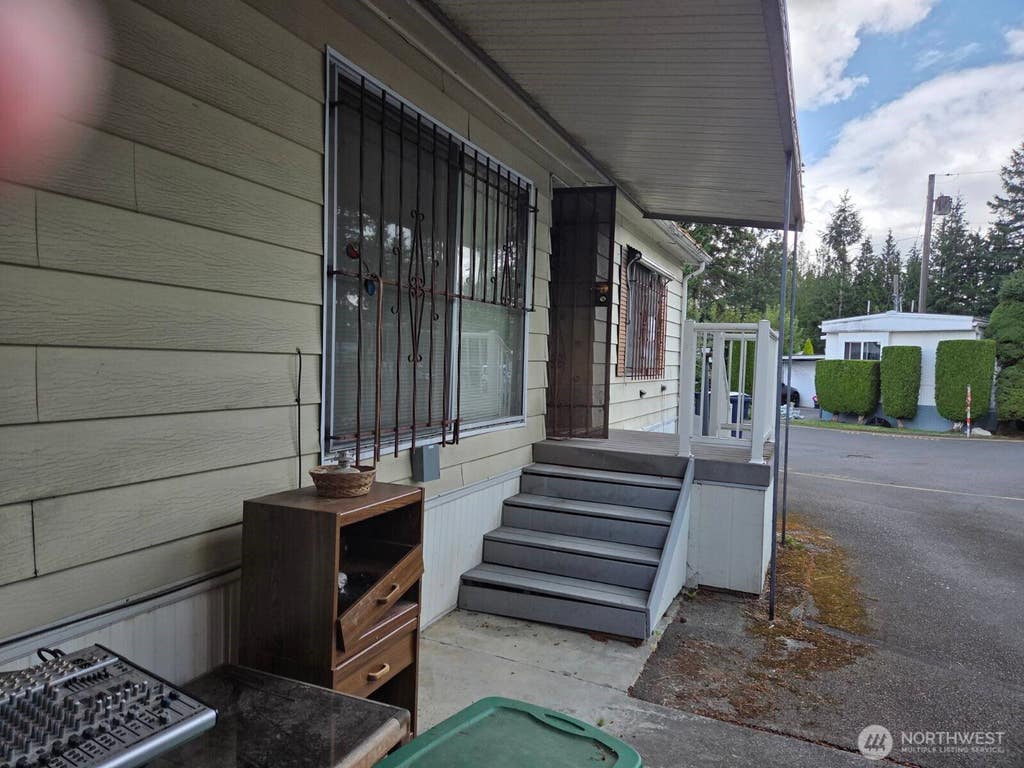 Photo of 6208 202nd Street SW #28, Lynnwood, WA 98036 (MLS # 2566654)