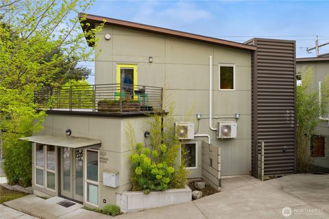 Photo of 2331 E Madison St St, Seattle, WA 98112 (MLS # 2515313)