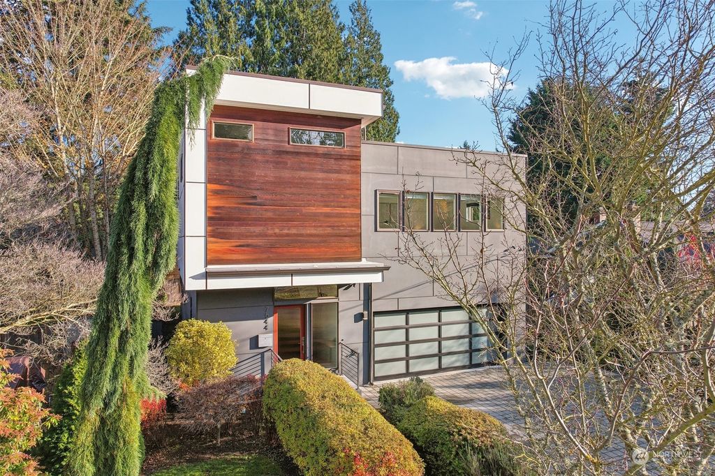 Photo of 7544 23rd Avenue NE, Seattle, WA 98115 (MLS # 2313373)