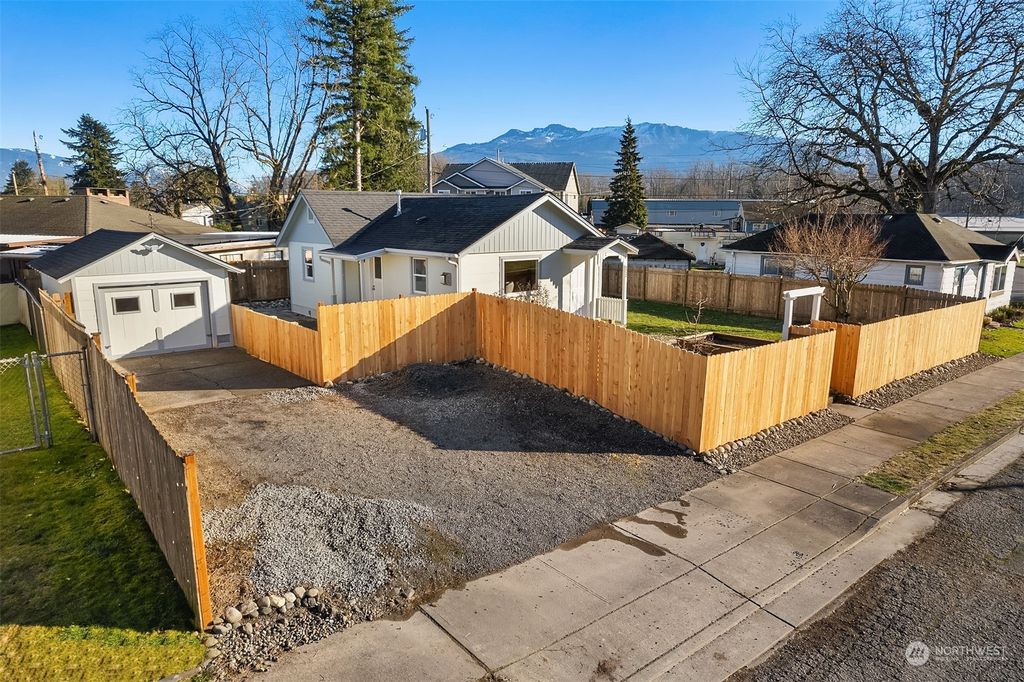 Photo of 202 2nd Street, Sultan, WA 98294 (MLS # 2327879)