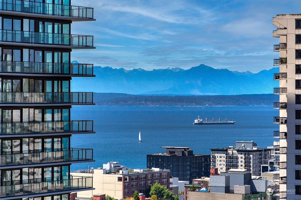 Photo of 1920 4th Avenue #1904, Seattle, WA 98101 (MLS # 2273239)