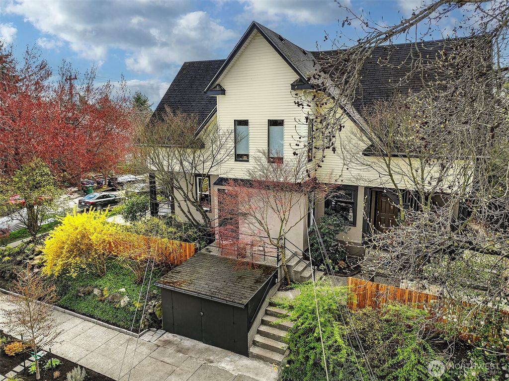 Photo of 949 24th Avenue, Seattle, WA 98122 (MLS # 2361841)