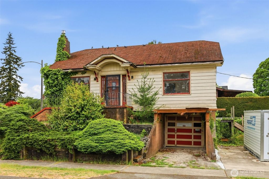 Photo of 3704 N Tyler Street, Tacoma, WA 98407 (MLS # 2519337)