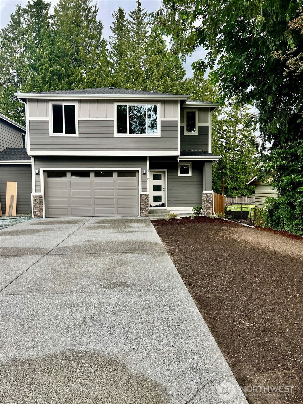 Photo of 411 205th Street SW #B, Lynnwood, WA 98036 (MLS # 2398325)
