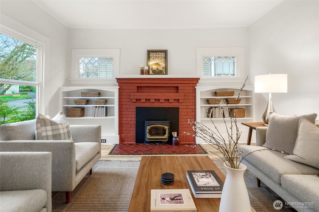 Photo of 1617 33rd Avenue, Seattle, WA 98122 (MLS # 2492842)