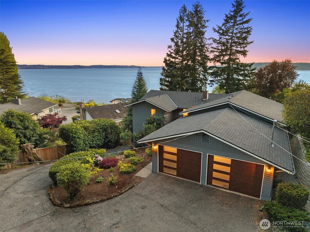 Photo of 115 S 214th Street, Normandy Park, WA 98198 (MLS # 2503641)