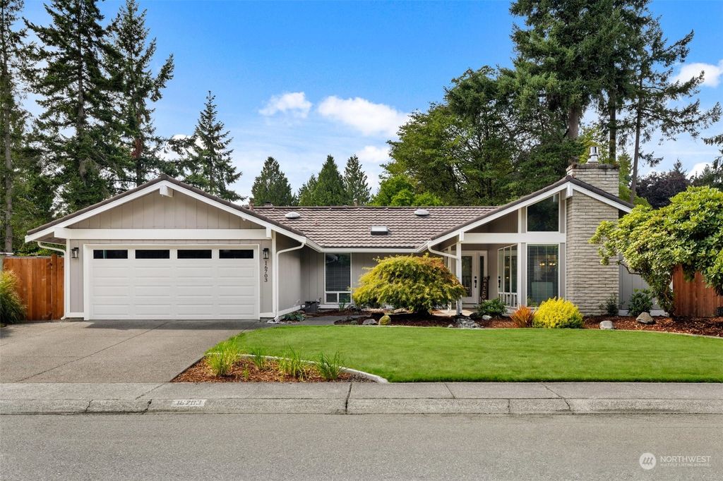 Photo of 16703 148th Avenue SE, Renton, WA 98058 (MLS # 2156899)