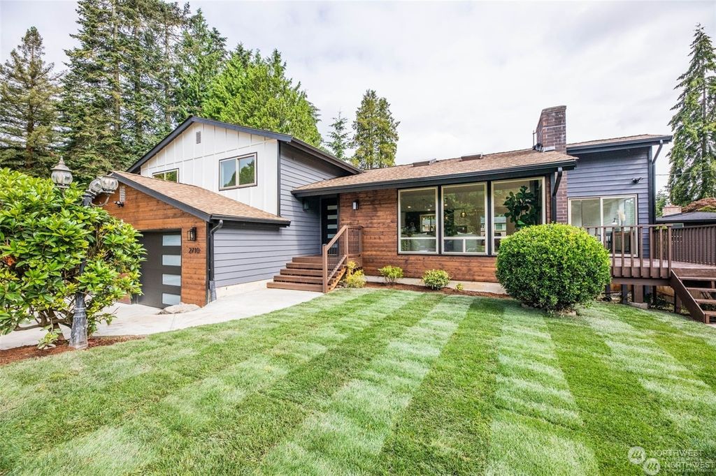 Photo of 2710 NE 106th Place, Seattle, WA 98125 (MLS # 2323114)