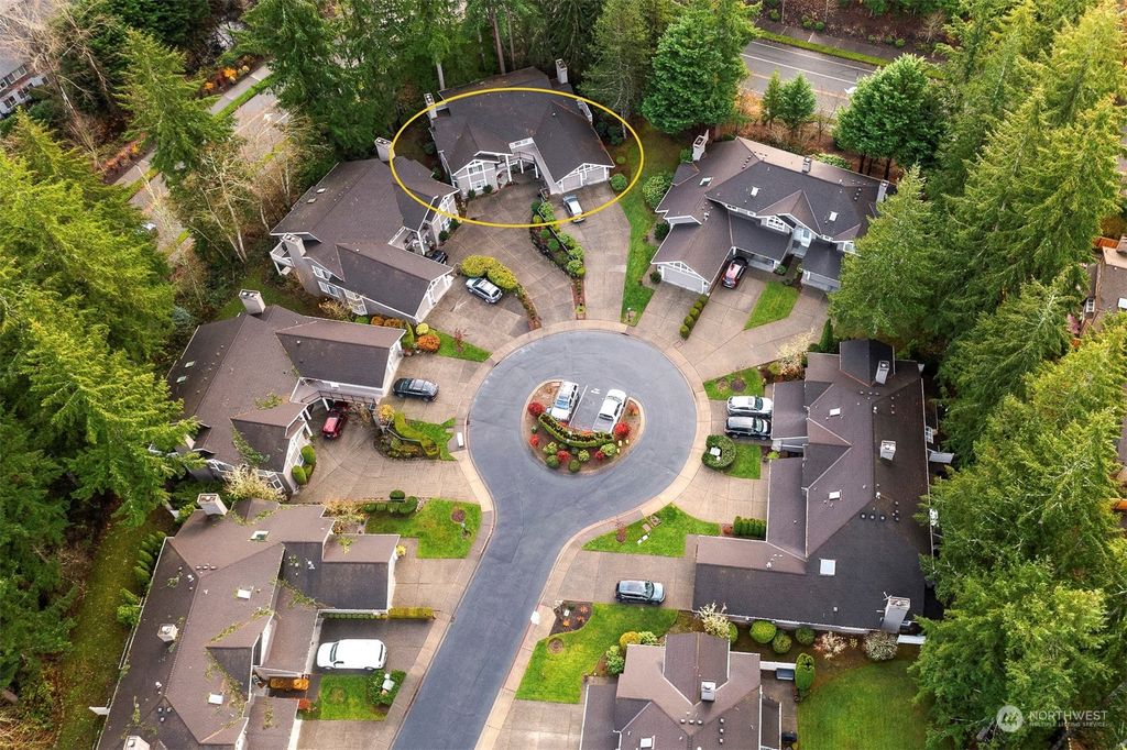 Photo of 3640 255th Lane SE #38, Sammamish, WA 98029 (MLS # 2308103)