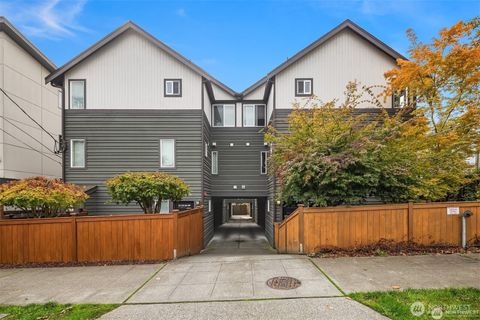 Photo of 2125 N 113th Street #A, Seattle, WA 98133 (MLS # 2465398)