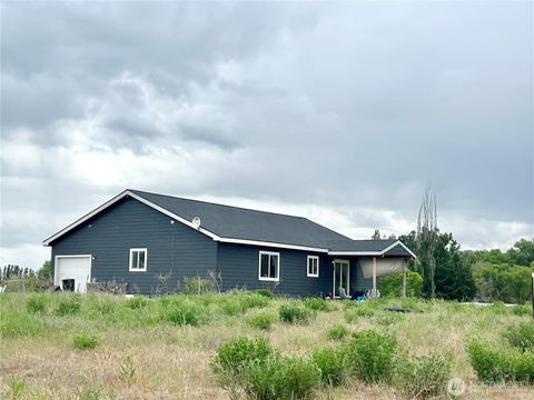 Photo of 38 Miller Road, Omak, WA 98841 (MLS # 2373057)