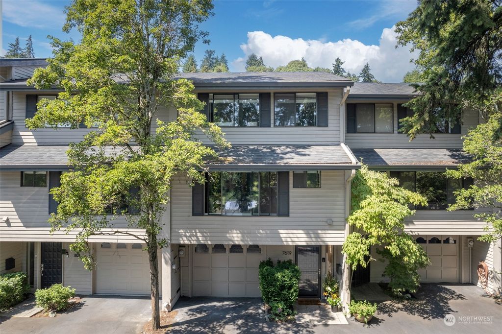 Photo of 7619 SE 29th Street, Mercer Island, WA 98040 (MLS # 2267710)