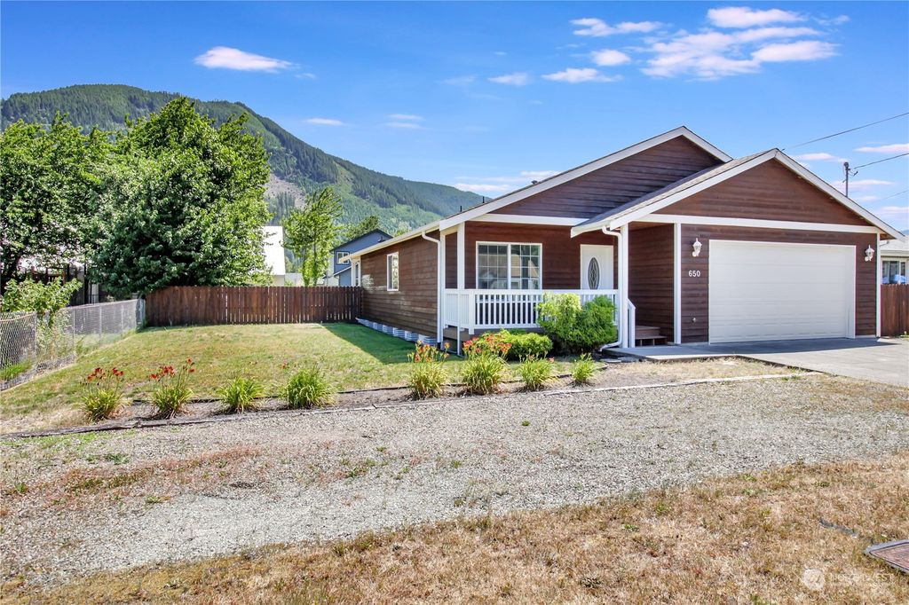 Photo of 650 Sauk Avenue NE, Darrington, WA 98241 (MLS # 2263788)