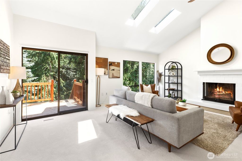 Photo of 15803 NE 61st Street, Redmond, WA 98052 (MLS # 2401688)