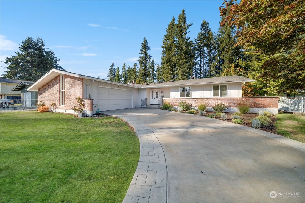 Photo of 22916 SE 287th Street, Maple Valley, WA 98038 (MLS # 2168495)