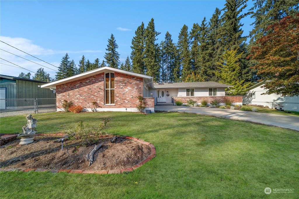 Photo of 22916 SE 287th Street, Maple Valley, WA 98038 (MLS # 2168495)