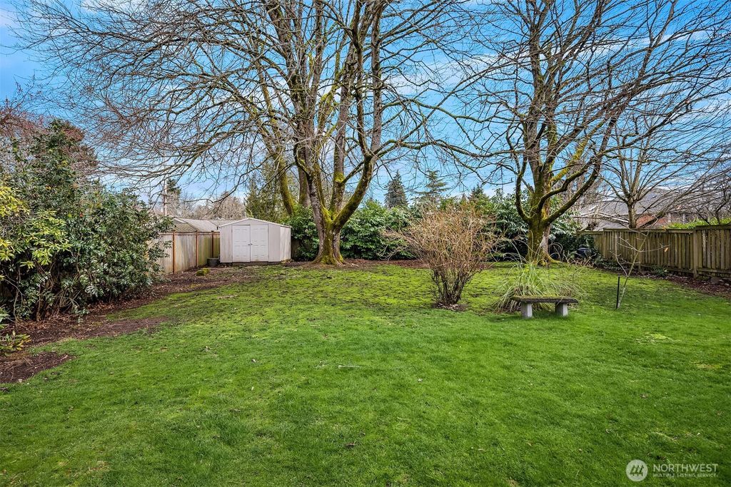 Photo of 3120 SE 109th Avenue SE, Bellevue, WA 98004 (MLS # 2333069)
