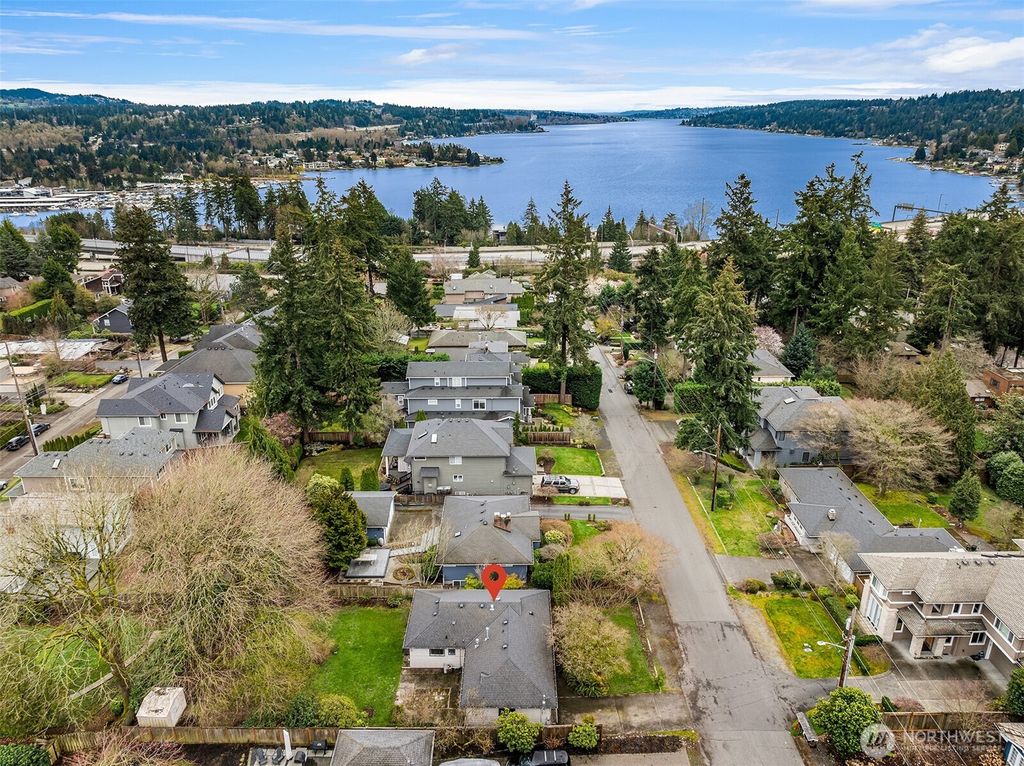 Photo of 3120 SE 109th Avenue SE, Bellevue, WA 98004 (MLS # 2333069)