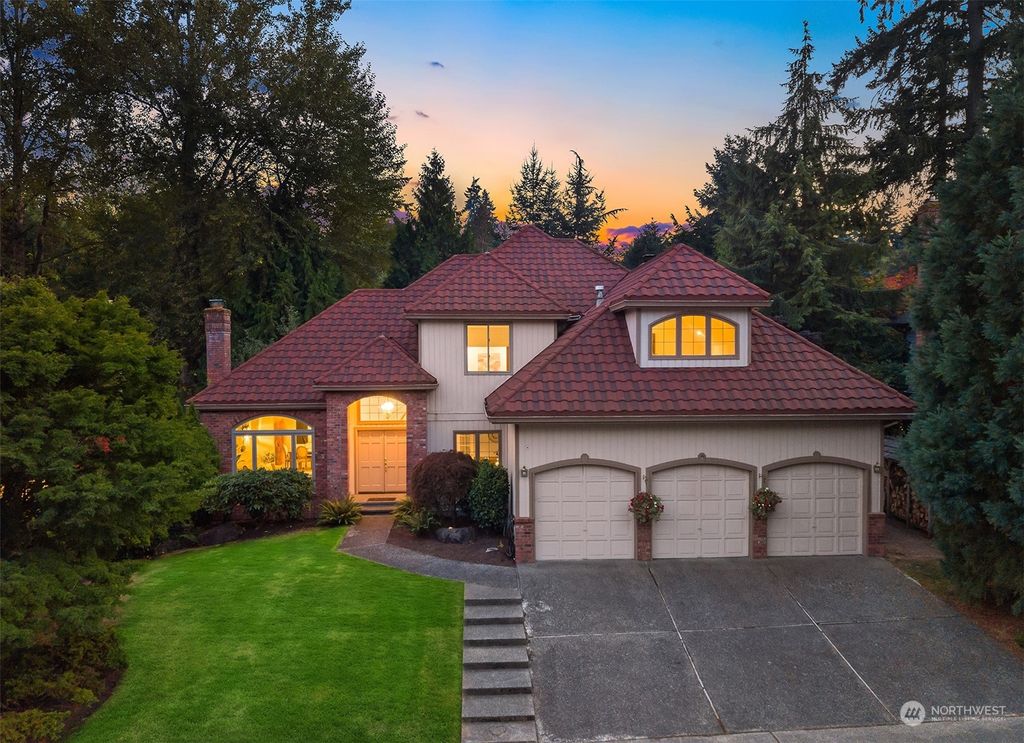 Photo of 16579 SE 49th Street, Bellevue, WA 98006 (MLS # 2003699)