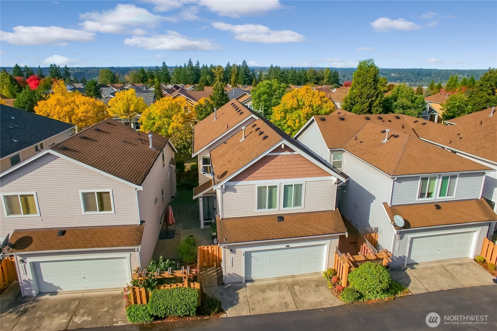 6626 Francis Avenue SE