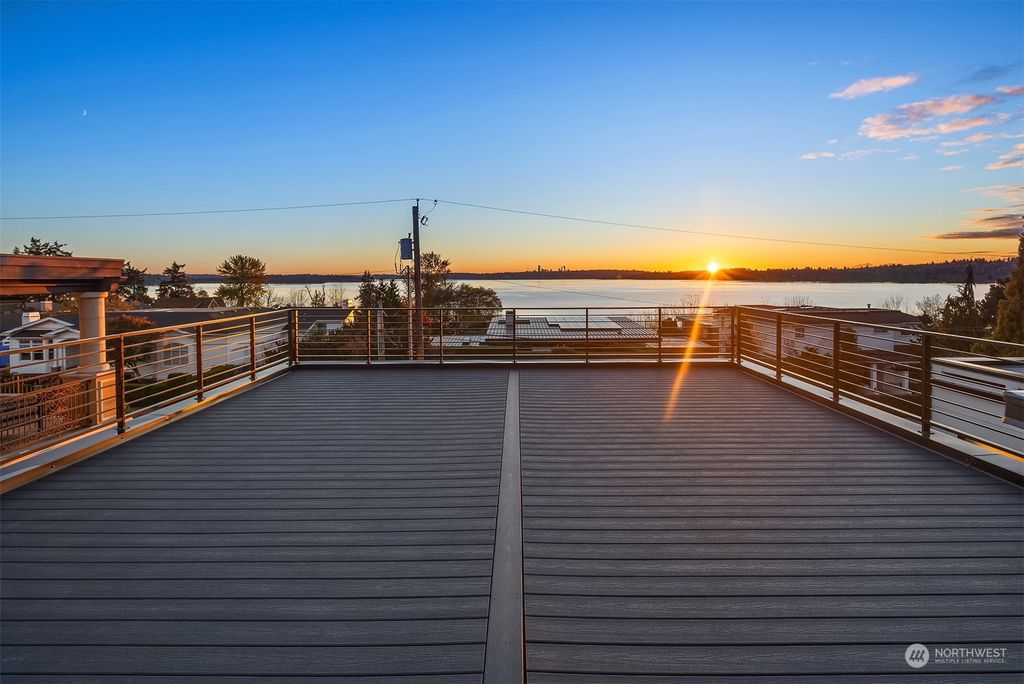 Photo of 238 5th Avenue W, Kirkland, WA 98033 (MLS # 2309404)