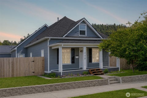 Photo of 112 S Gold Street, Centralia, WA 98531 (MLS # 2537400)