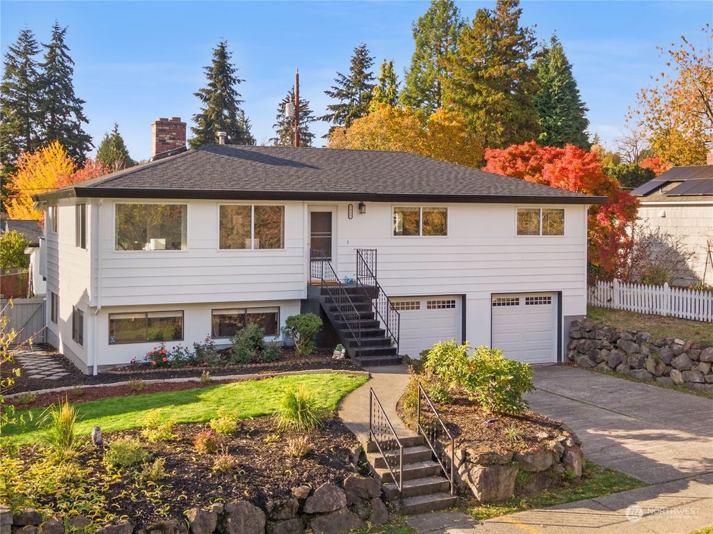 Photo of 7927 30th Avenue SW, Seattle, WA 98126 (MLS # 2303385)