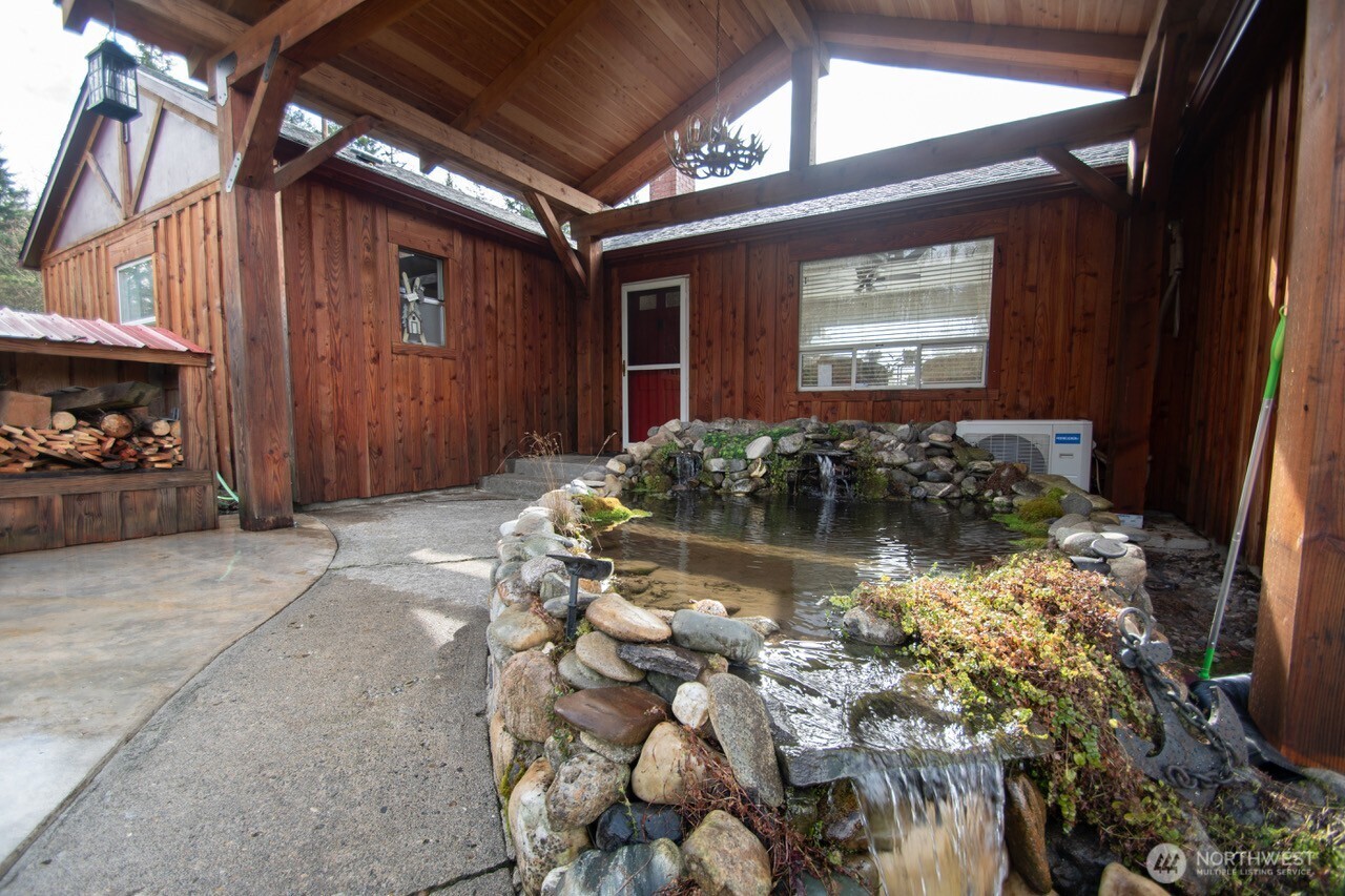 1296 Centralia Alpha Road