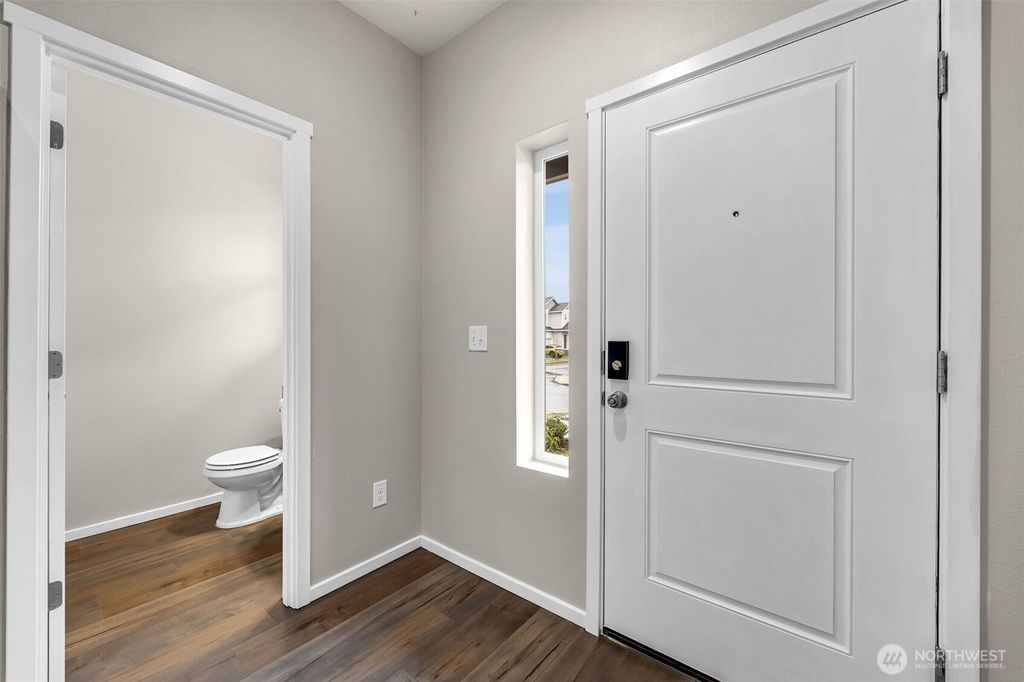 Photo of 13105 NE 56th Circle, Vancouver, WA 98682 (MLS # 2492687)