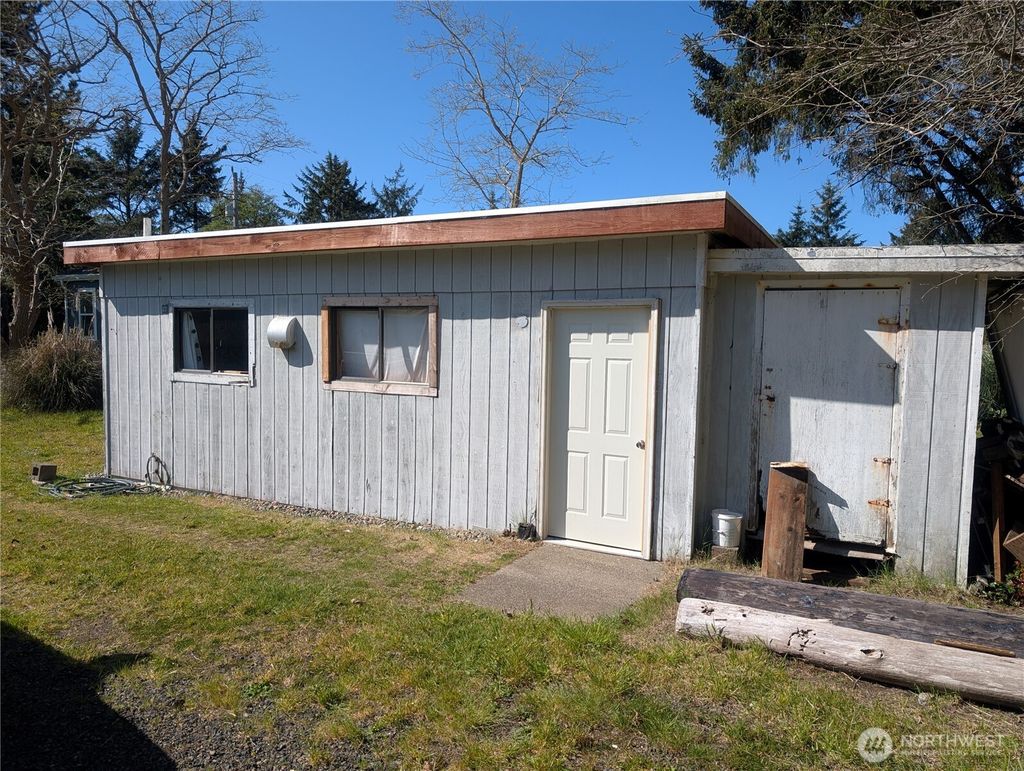 Photo of 808 Magellan Avenue NE, Ocean Shores, WA 98569 (MLS # 2513205)