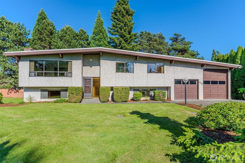 Photo of 410 Sierra Vista Place, Bellingham, WA 98226 (MLS # 2535289)