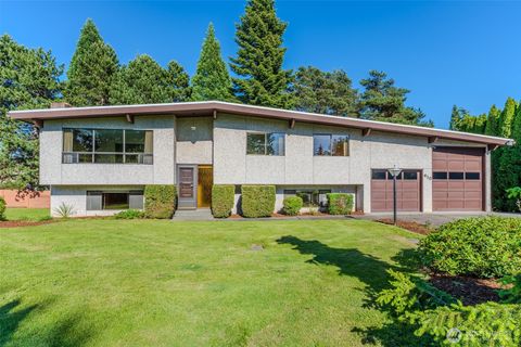 Photo of 410 Sierra Vista Place, Bellingham, WA 98226 (MLS # 2535289)
