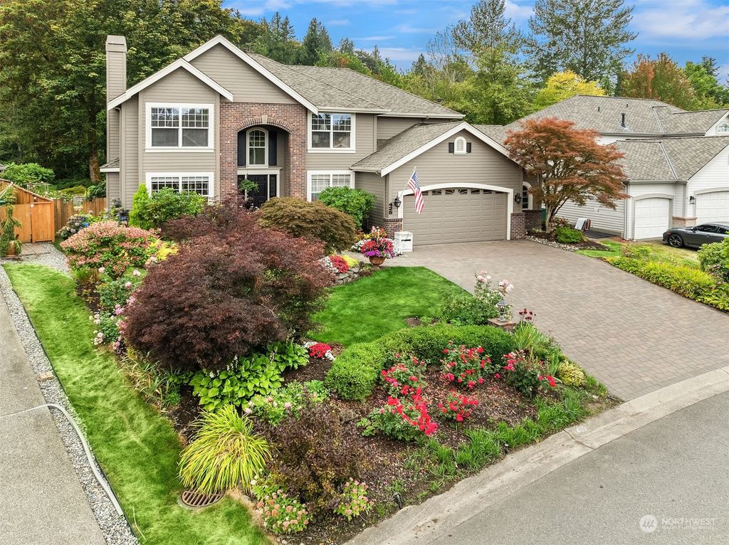 Photo of 425 NW Datewood Drive, Issaquah, WA 98027 (MLS # 2278249)