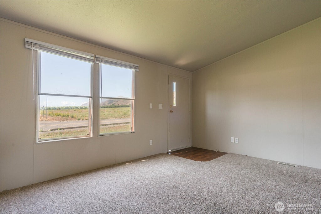 Photo of 14901 Voss Place, Entiat, WA 98822 (MLS # 2568259)
