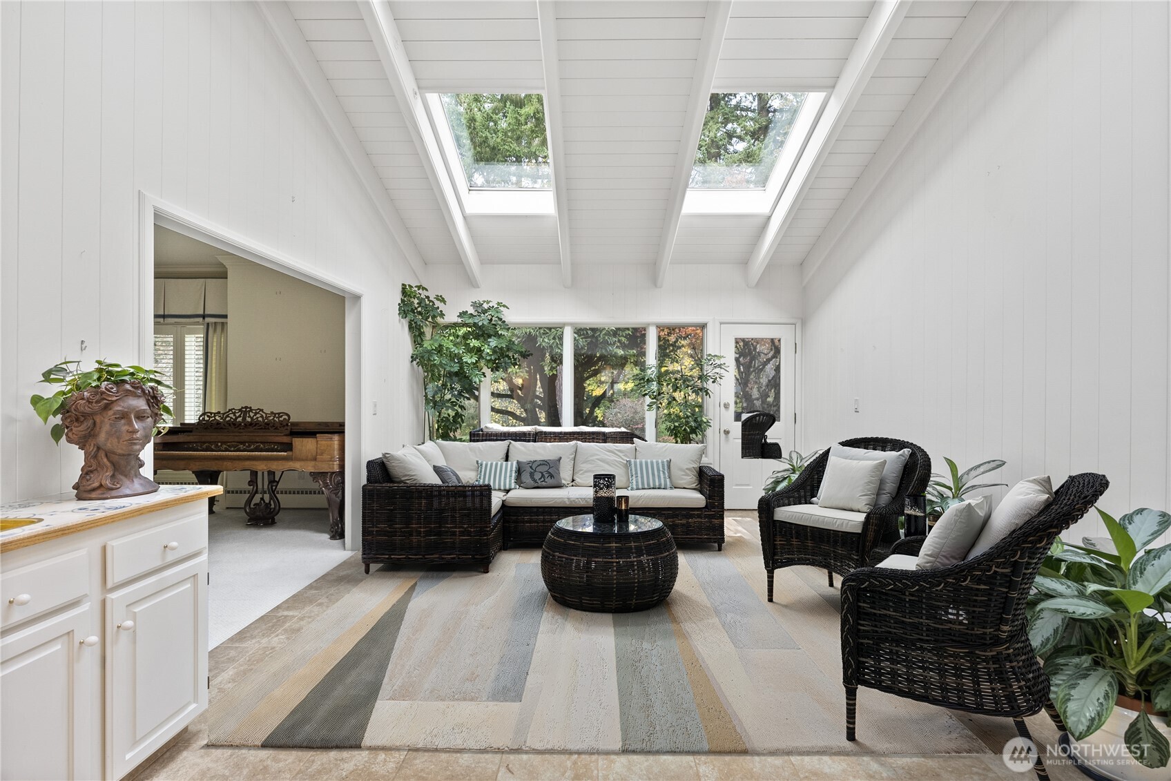 1 Forest Glen Lane SW