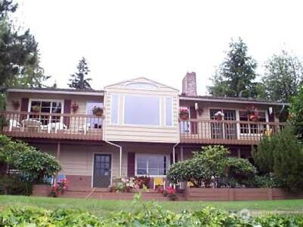 Photo of 1927 Greendale Drive SW, Lakewood, WA 98498 (MLS # 2497437)