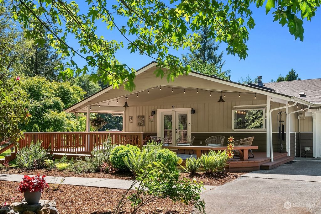 Photo of 22305 284th Avenue SE, Maple Valley, WA 98038 (MLS # 2248996)